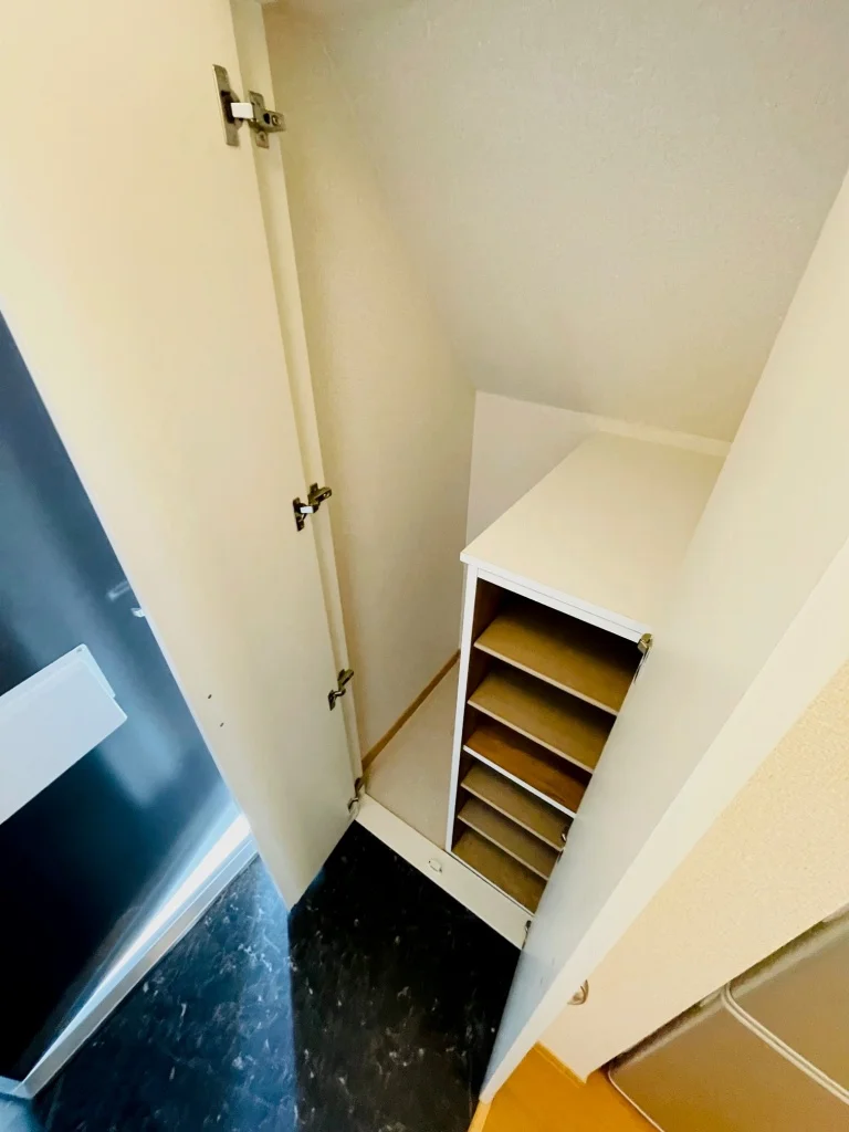 シューズボックス