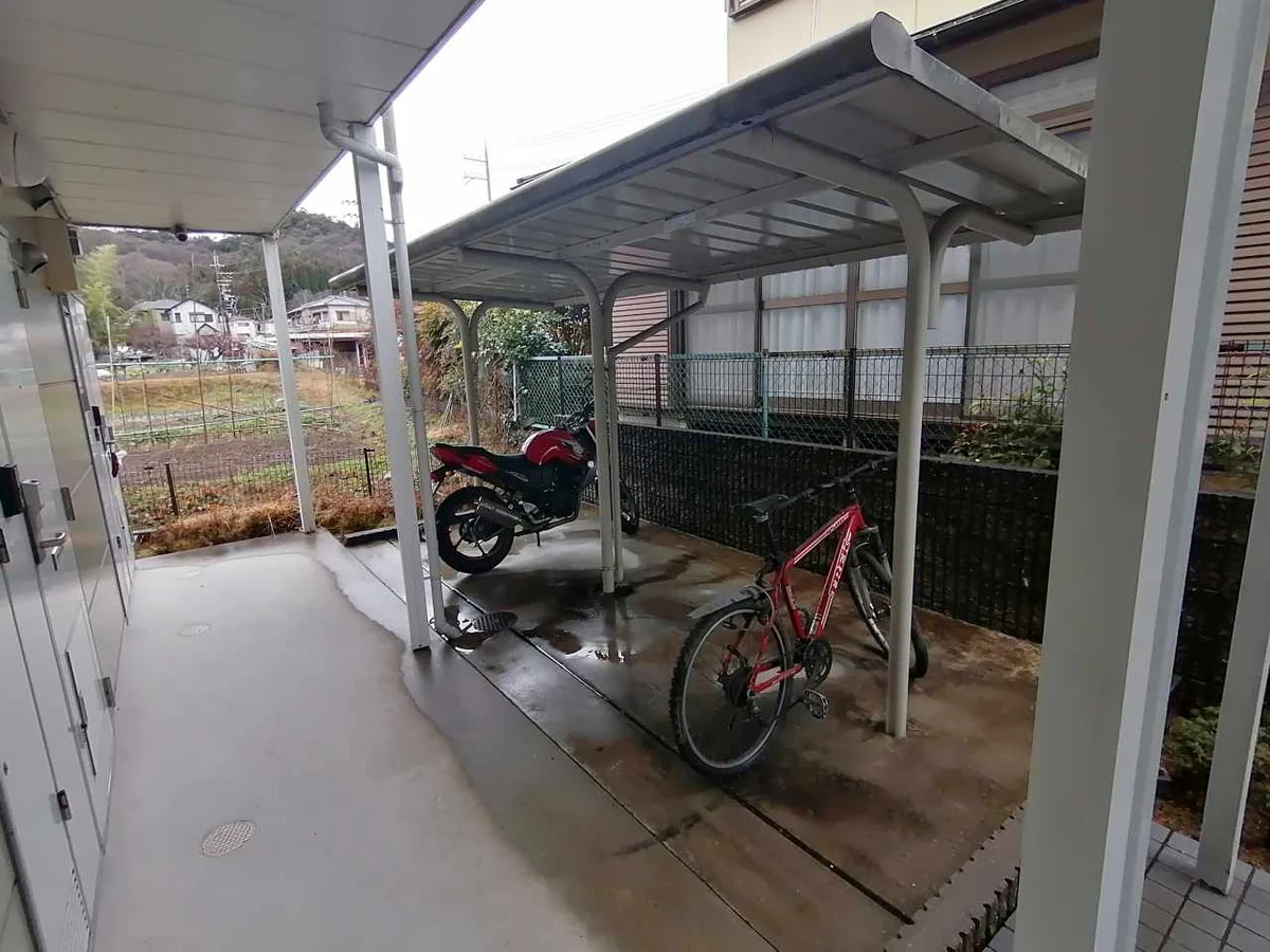 駐輪場も完備しております。