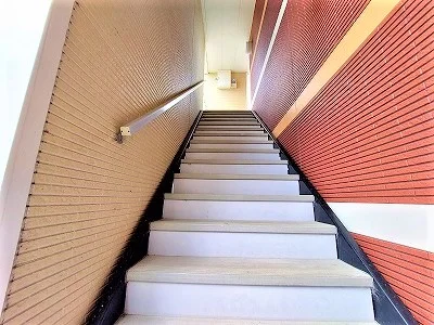 共用階段