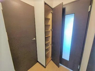 シューズボックス