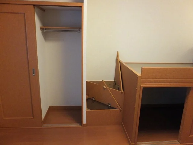 荷物もたっぷり入るクローゼットです！