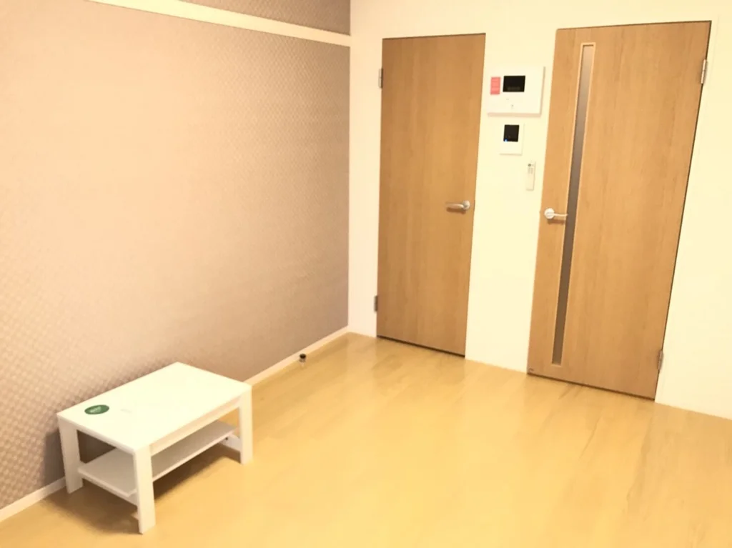 実際のお部屋と異なる場合がございます。