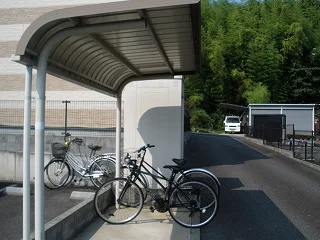 屋根付駐輪場
