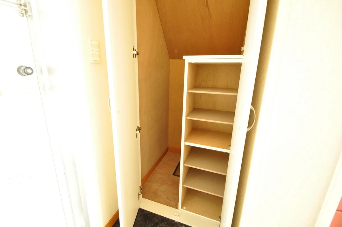 シューズボックス