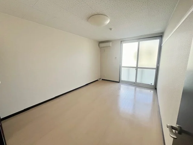 設備・使用は号室により異なる為、現状を優先いたします。