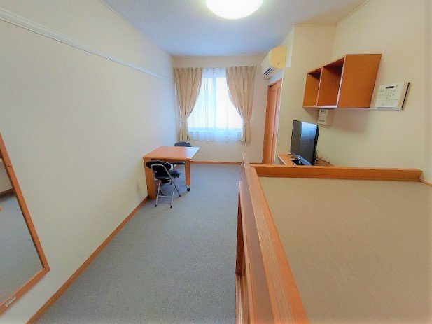 2Ｆのお部屋はカーペットです。
