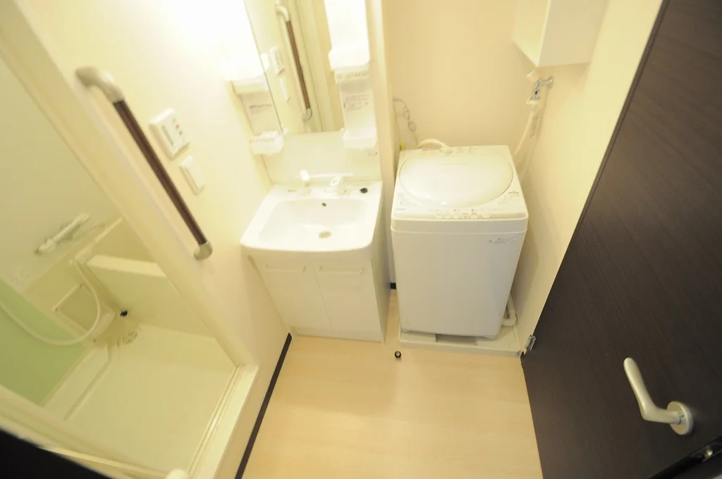 実際のお部屋と異なる場合がございます。