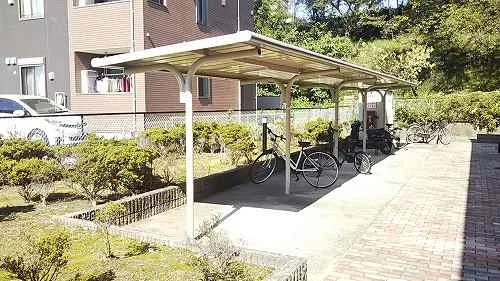 屋根付駐輪場