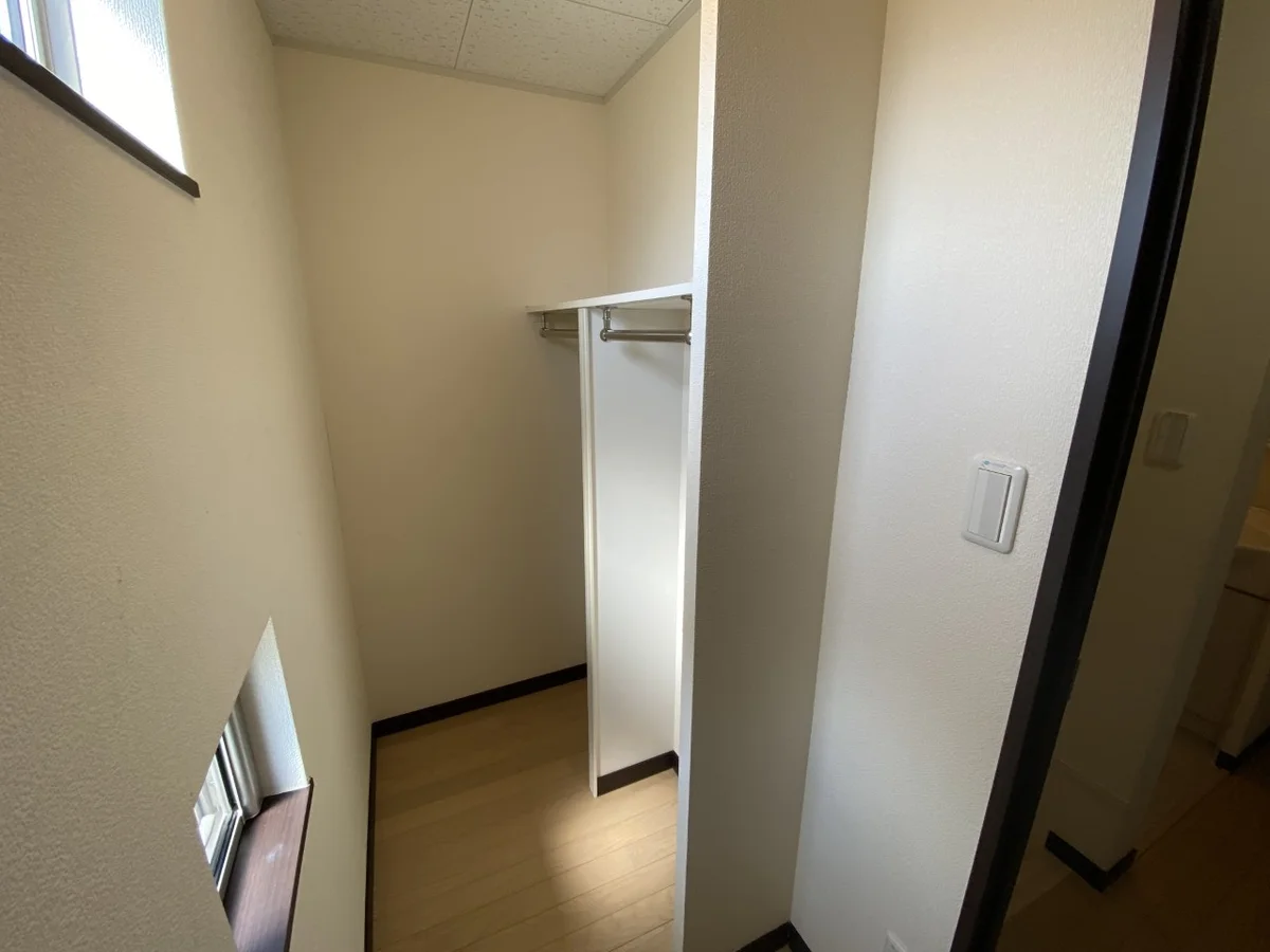 写真と異なる場合は現状優先とさせて頂きます。