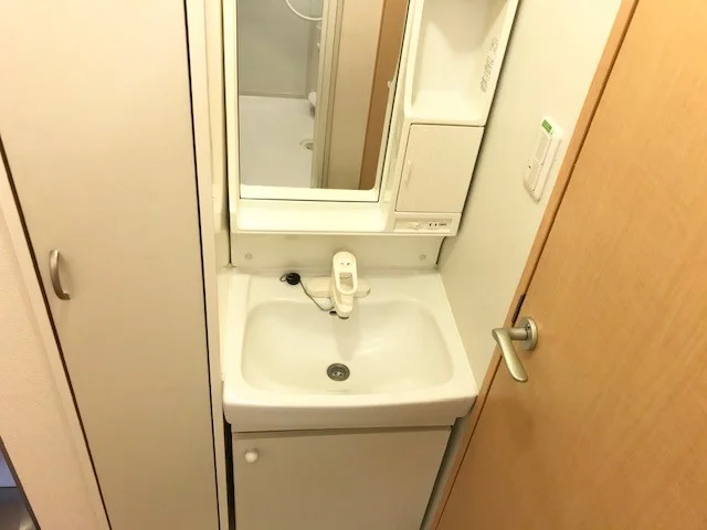 独立洗面台