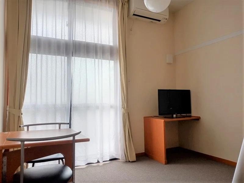 1階はフローリング、2階はじゅうたんです。