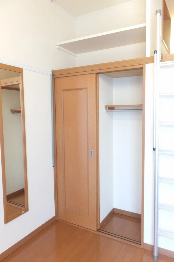 1階はフローリング、2階はじゅうたんです。