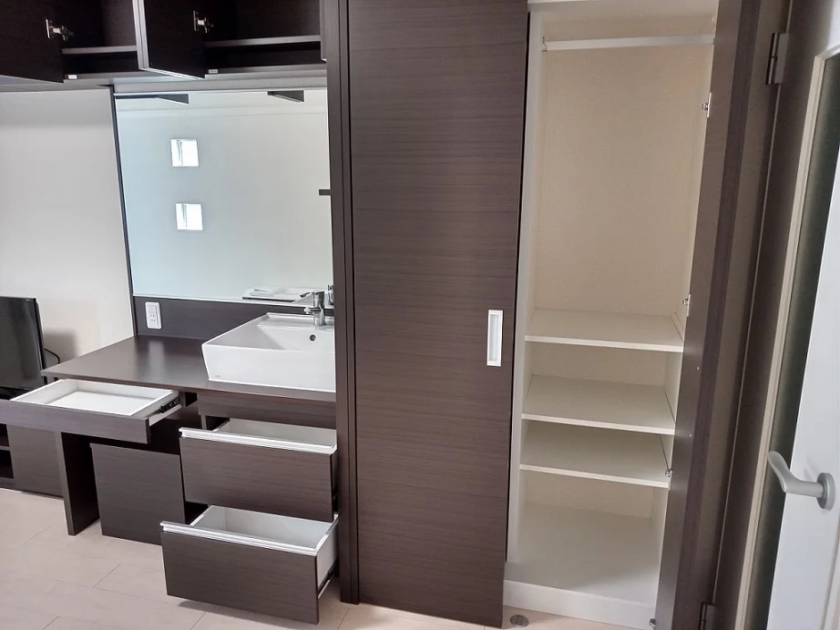 お部屋によって壁の色が違う場合がございます。