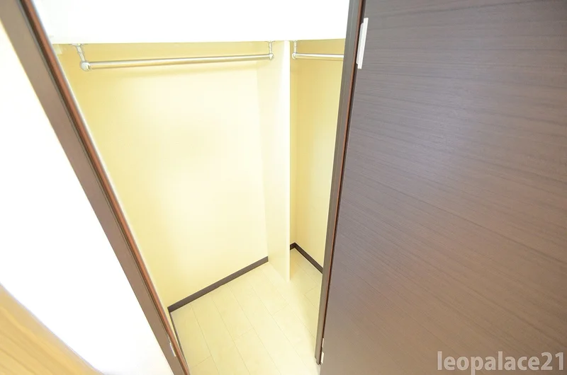 実際のお部屋と異なる場合がございます