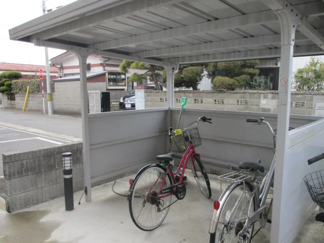 屋根付き駐輪場
