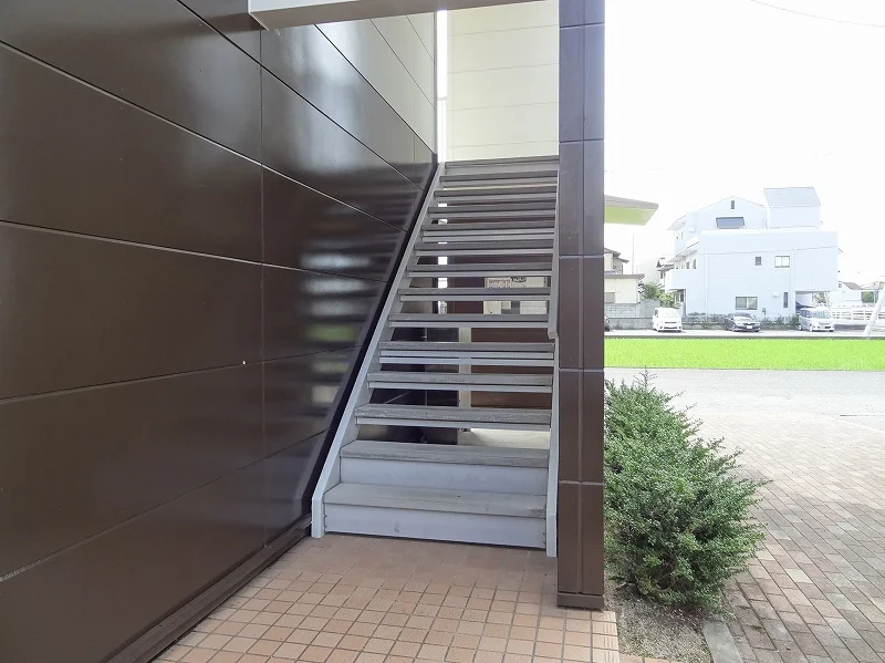 共用階段