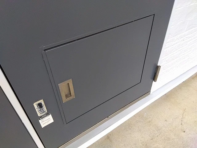 宅配ボックス