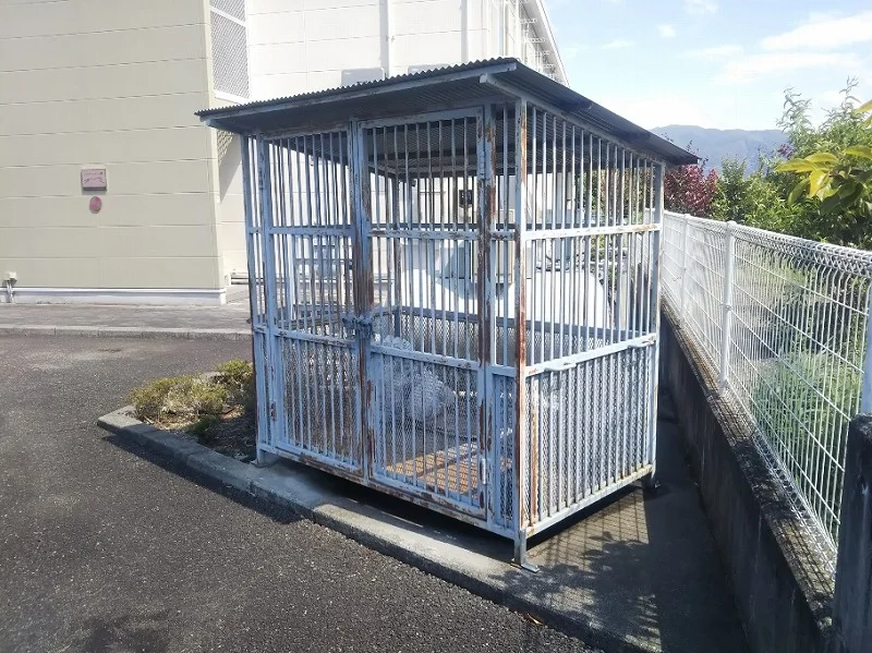 ごみ置場