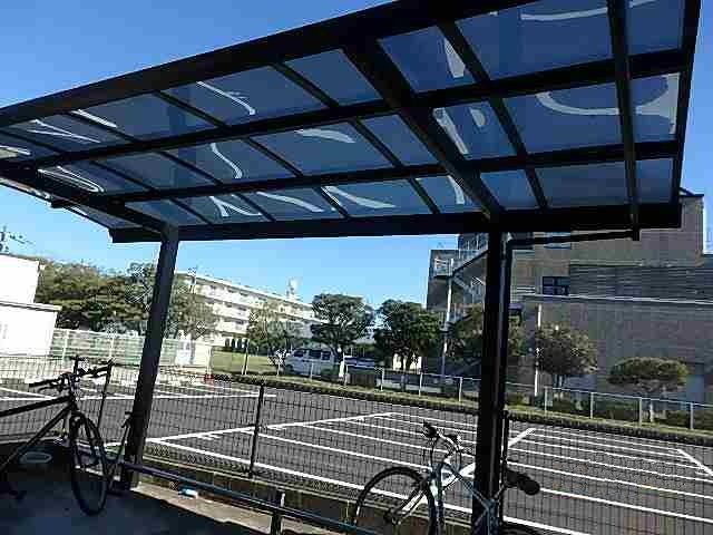 屋根付き駐輪場