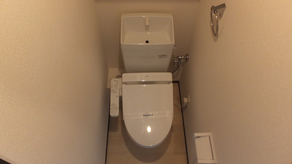 温水洗浄便座付きのトイレです