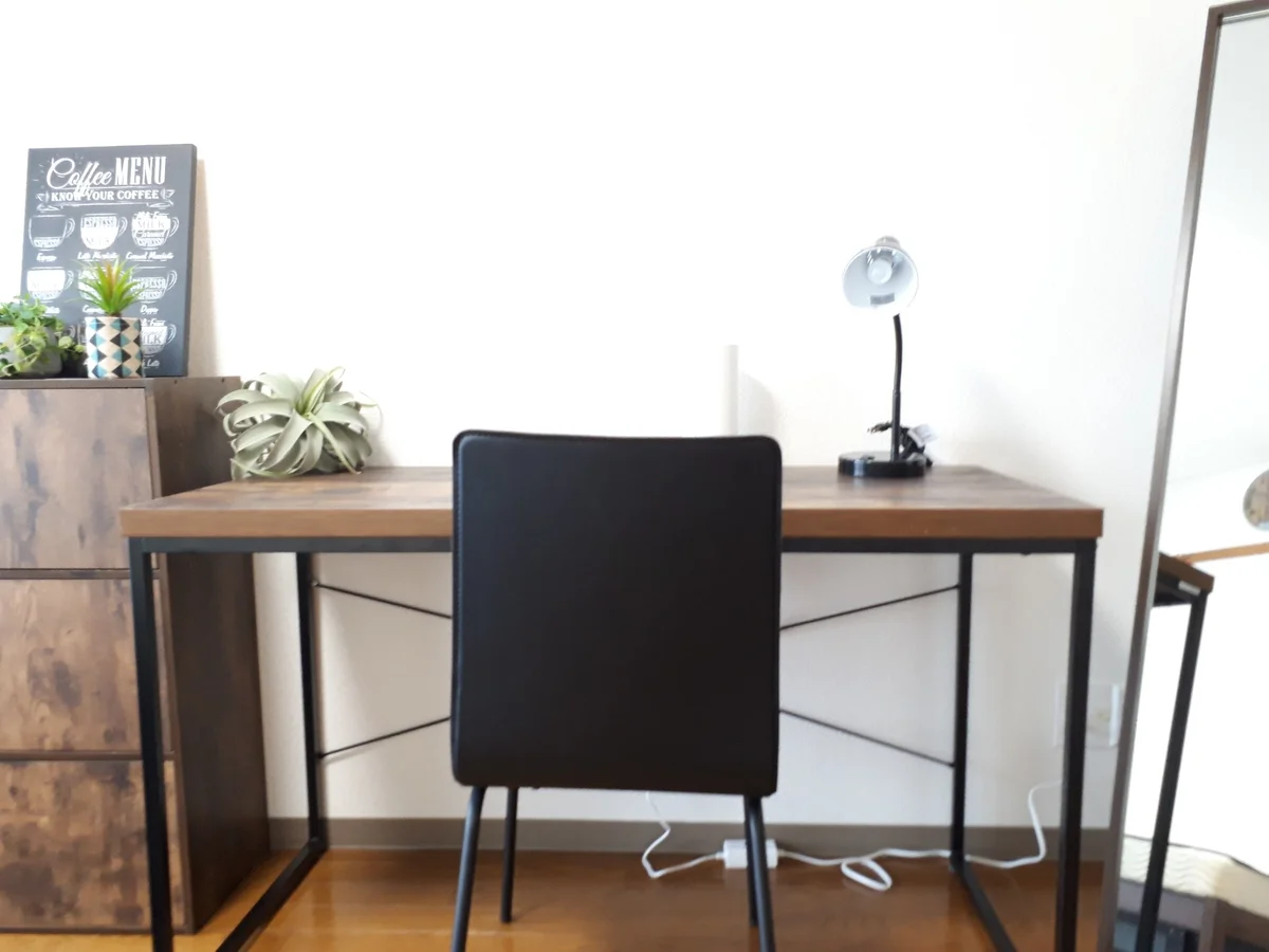 デスク・チェア