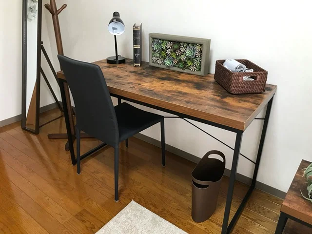 デスク・チェア