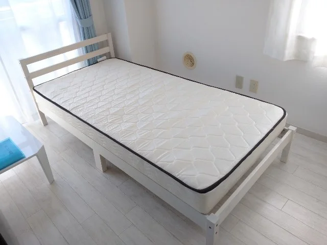 ベッド