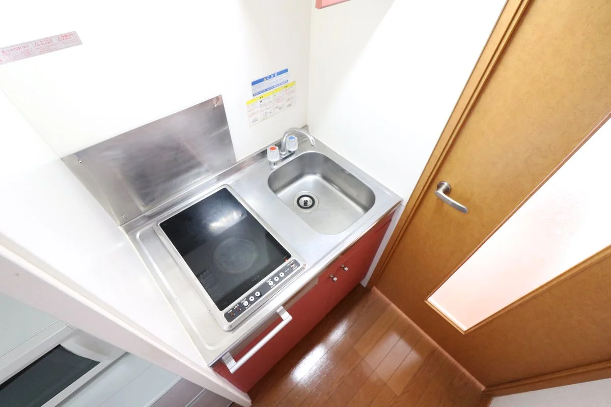 ２口コンロ付きラジエントヒータを設置