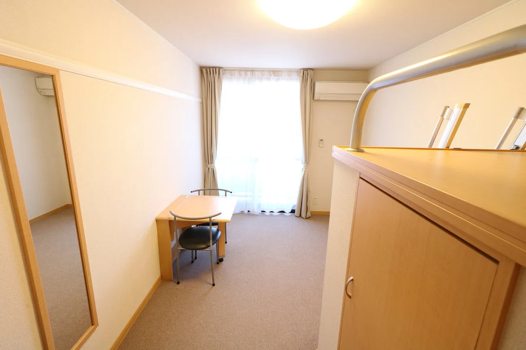 大型家具家電付きにより初めての一人暮らしの方も安心