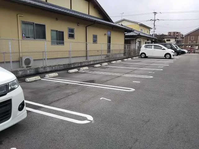 写真と現状が異なる場合は現状を優先します。