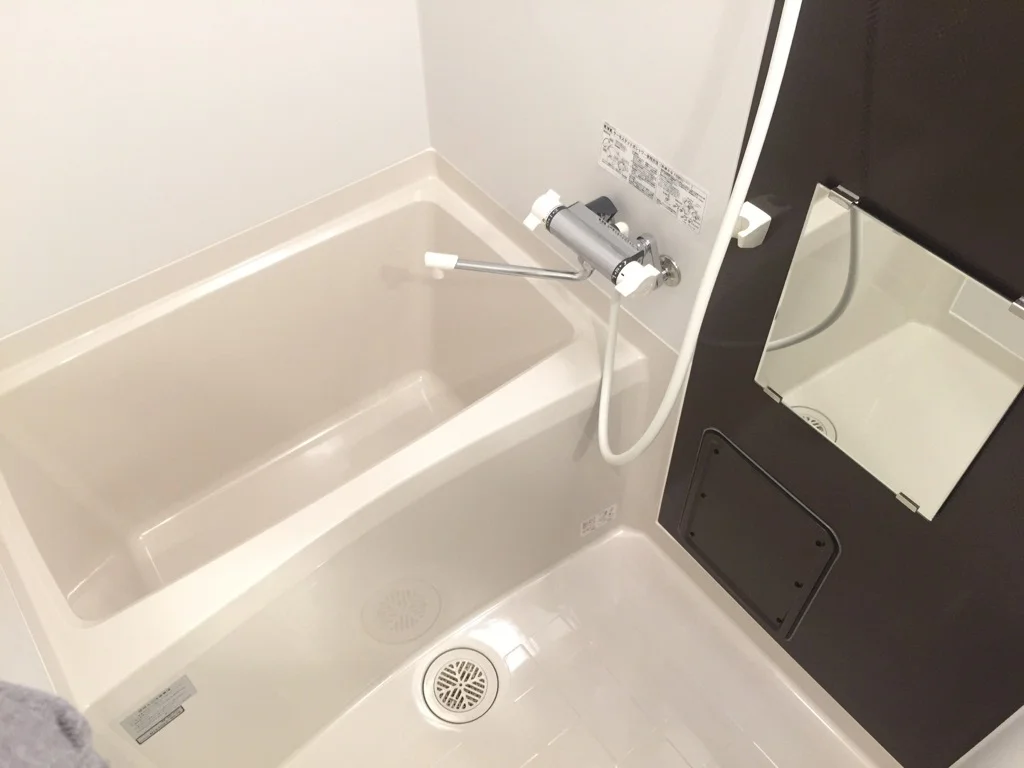 浴室乾燥機つき。中には鏡もついてます！