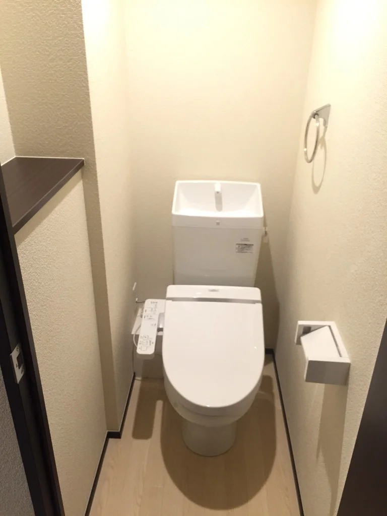 ちょっとした棚があるので、便利！