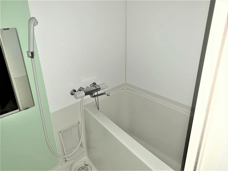 お風呂、セパレートタイプです。