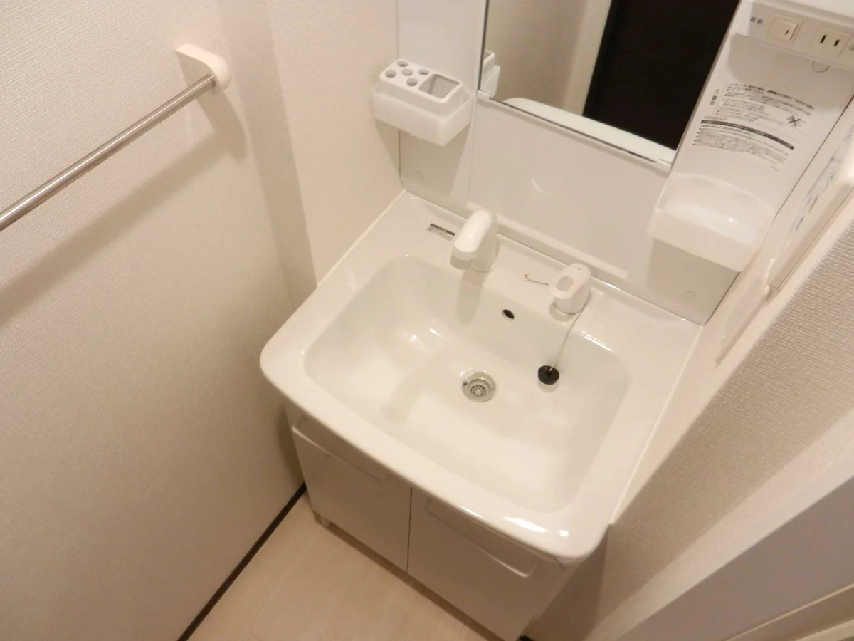 サーモスタット付き水栓 独立洗面台