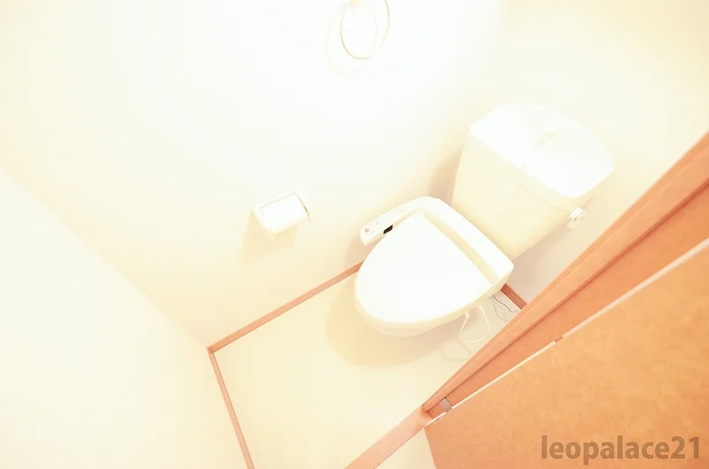 同シリーズの類似となります。現況を優先致します。