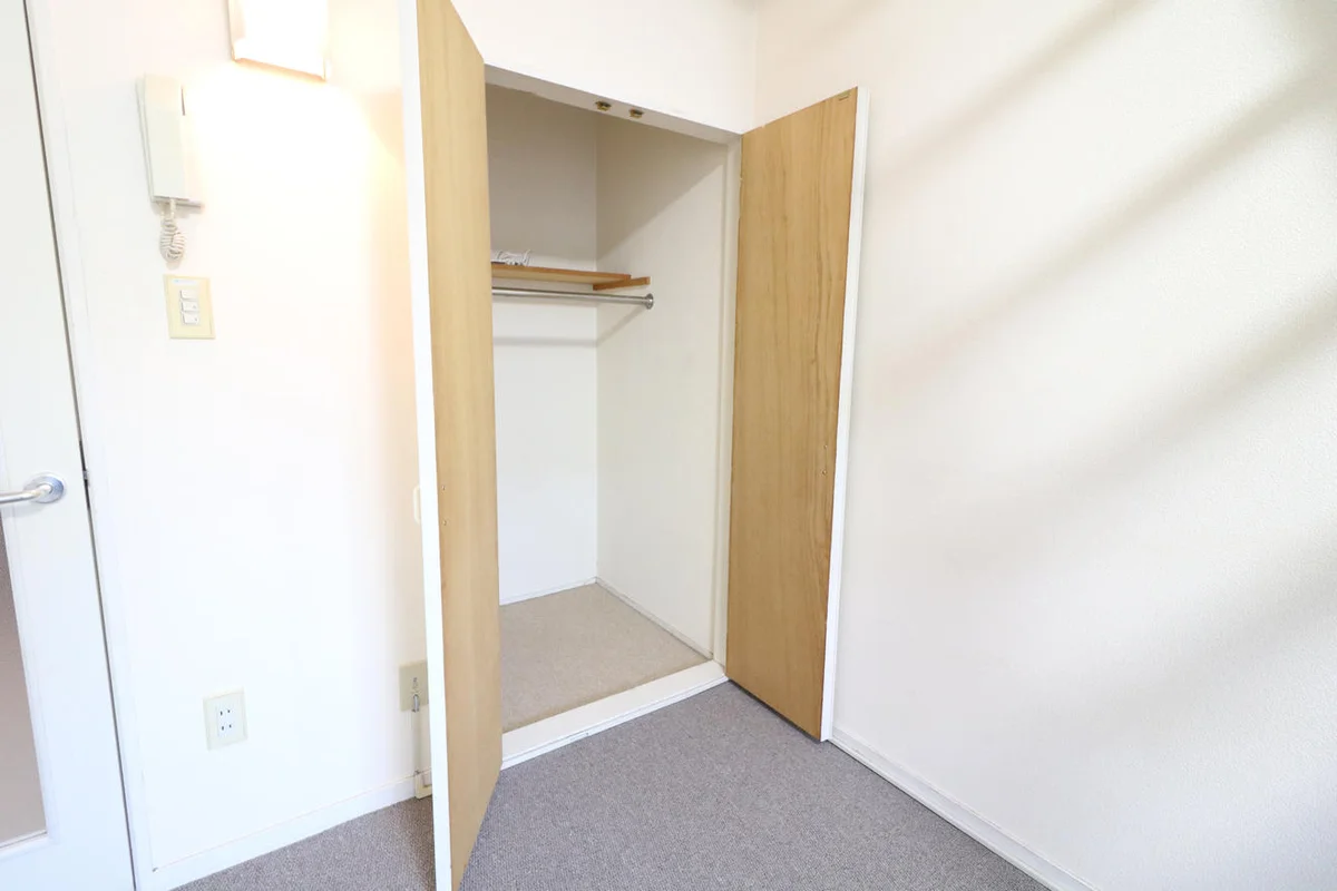 大型クローゼットにより女性の方でも収納が安心！