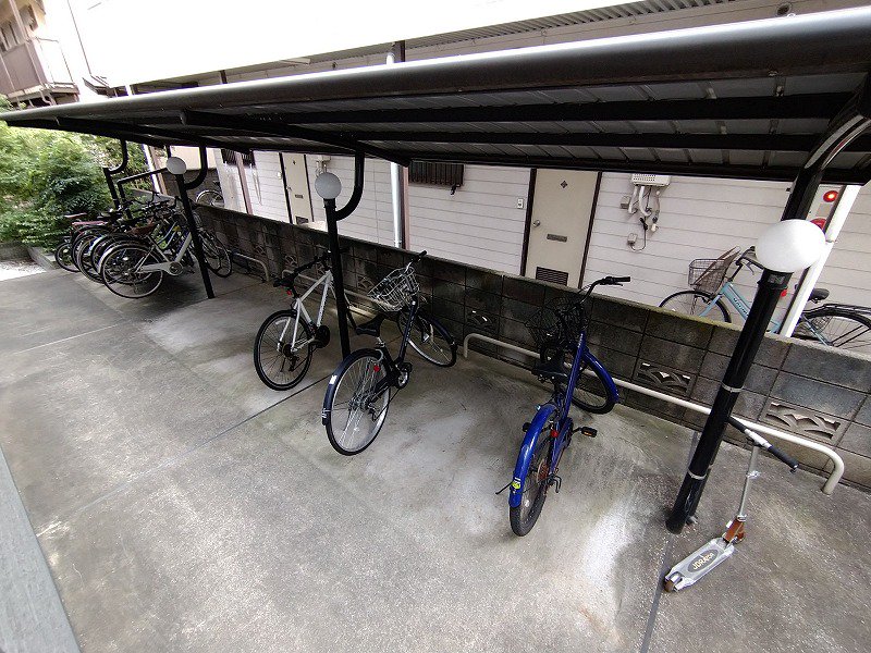 駐輪場　原付＆自転車のみ駐輪可能