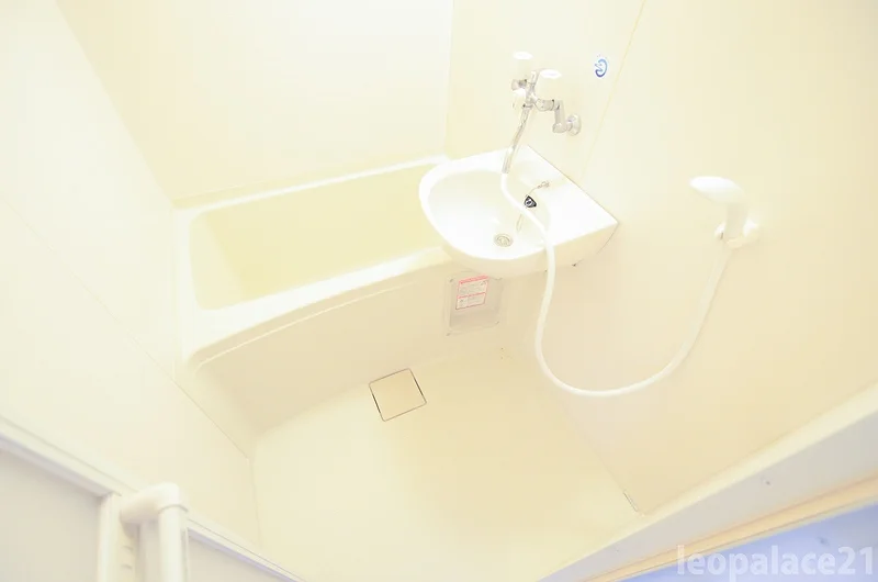 設備・使用は号室により異なる為、現況を優先致します。