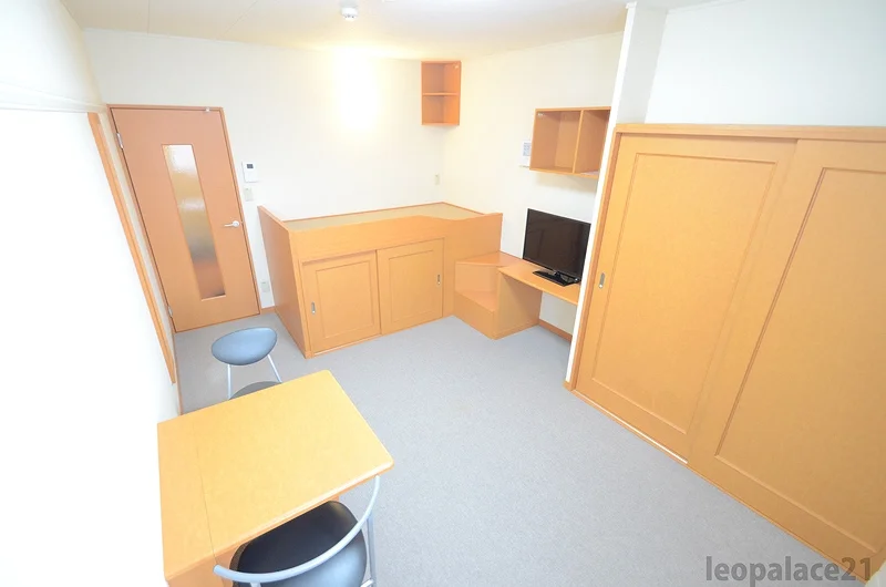 2Ｆのお部屋はカーペットです。