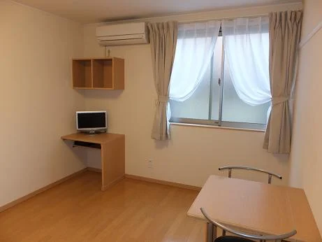 家具家電設置済みのお部屋です。