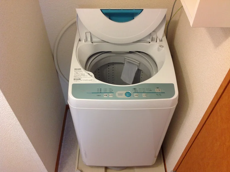 備品（洗濯機）付き