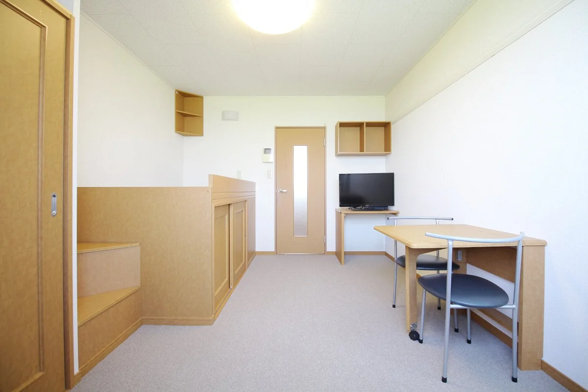 2階は絨毯仕様となります。