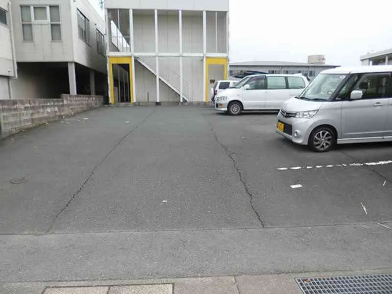 設備・使用は号室により異なる為、現況を優先致します。