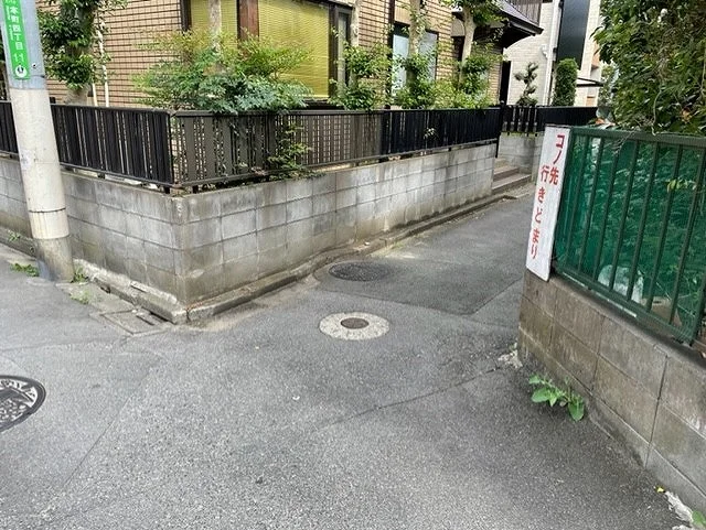 物件入口道路狭い