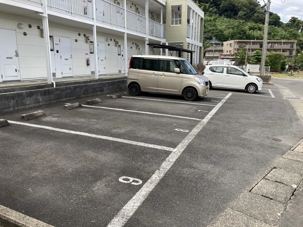 設備・仕様は号室により異なる為現況を優先します。