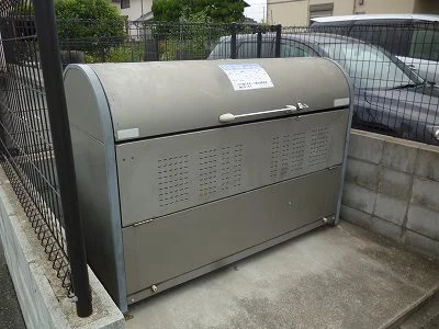 ダストボックス