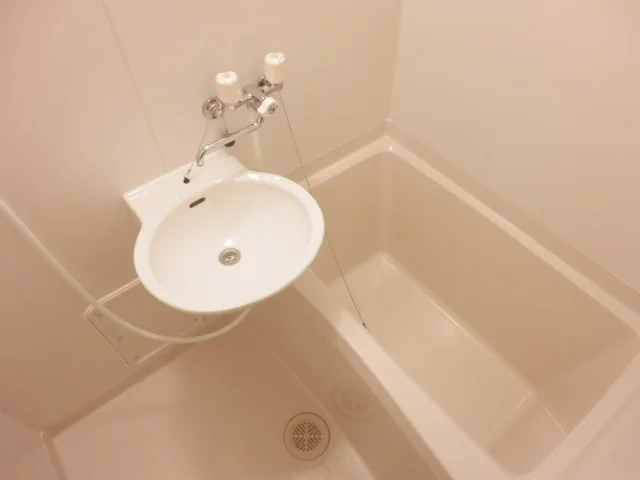 お風呂・トイレ　セパレートタイプです!