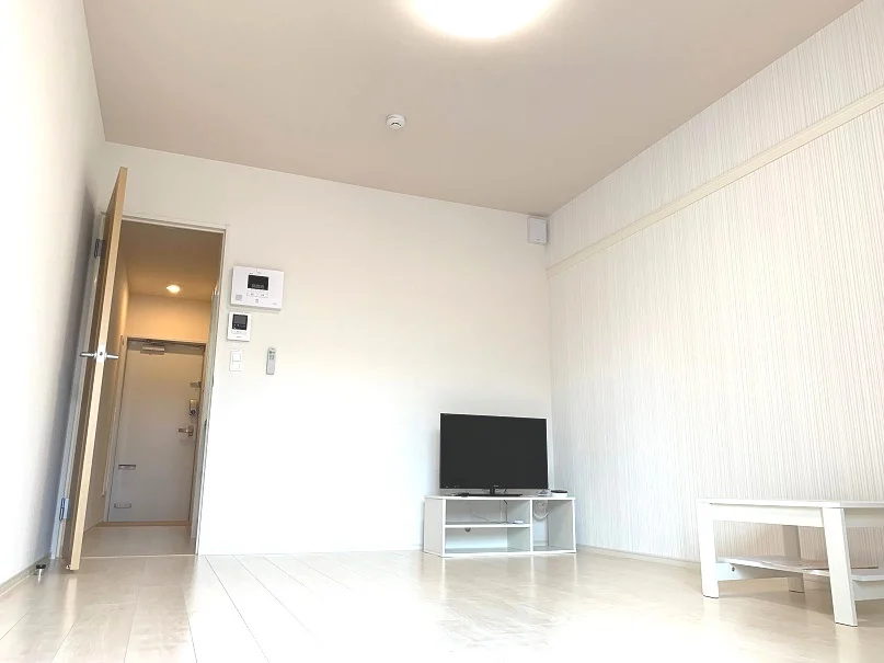 【居間】家具家電付きでお金をかけずに新生活をスタート