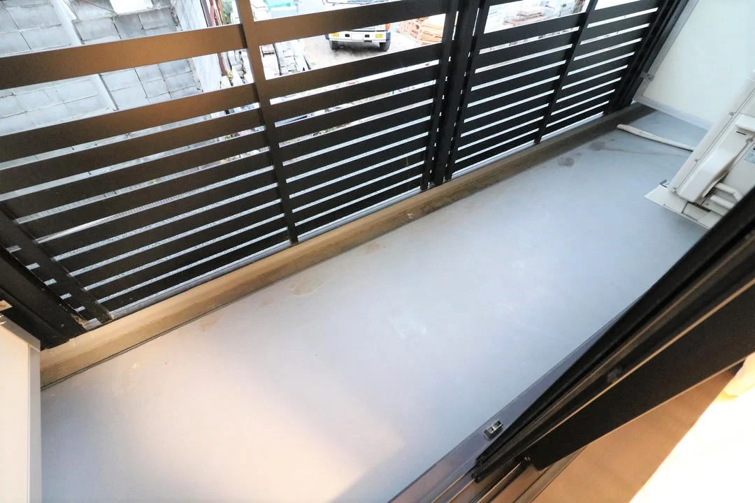 洗濯物が干しやすいバルコニー付き