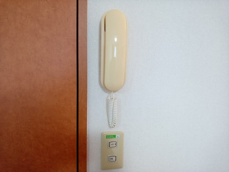 インターホン